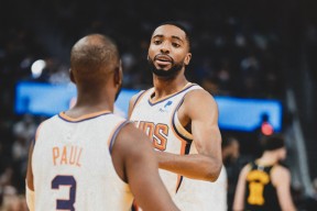 好博体育官网亚冠赛程吃紧，塞维利亚集结日手感冰凉，气氛紧张，临场指挥获称赞的简单介绍